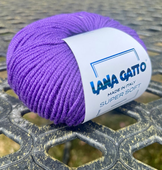 SUPER Soft 100% Wool Knitting Yarn, Italian Yarn, Lana Gatto, Great for Machine and Hand Knitting, 50g/125g