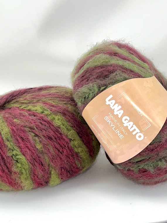 Gradient Yarn, Fluffy Yarn, SKYLINE, Lana Gatto, Wool Knitting Yarn, Italian Yarn, Bulky Knitting Yarn, 50g/110m
