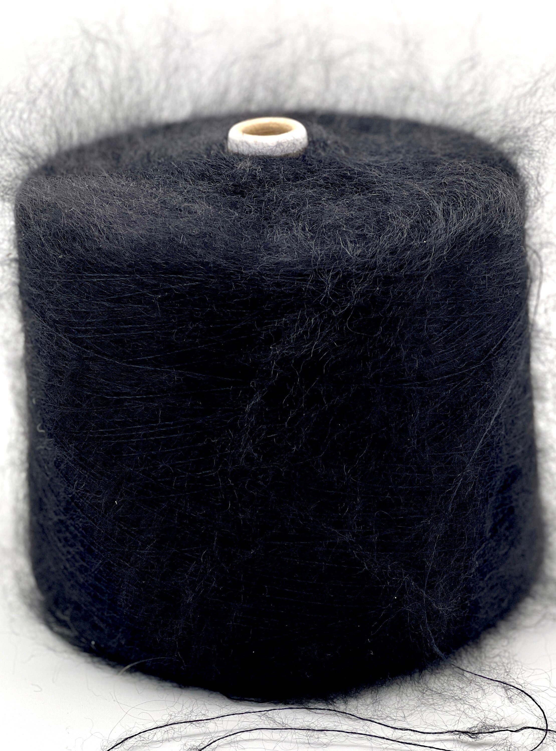 【kz】Lamrof Wave Mohair Stall Mohair Yarn | Soft, Lightweight & Luxurious Yarn | VILRITA