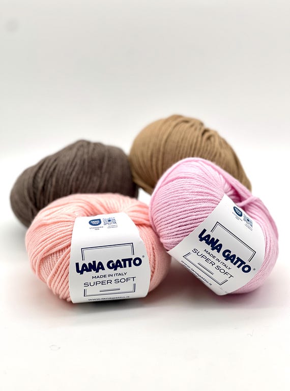 SUPER SOFT, 100% Wool Knitting Yarn, Italian Yarn, Lana Gatto, Great for Machine and Hand Knitting, 50g/125m (137y)