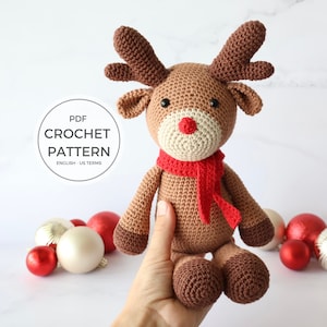 Crochet Reindeer Pattern for the Holiday Season: Create your own Christmas Amigurumi Plush Stuffed Animal
