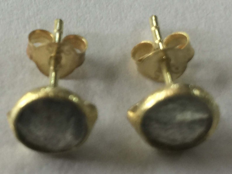 6MM Round Stud Labradorite,Brazil Amethyst,Green Amethyst 6MM Round Basel Setting Matt Finish 925 Sterling Silver 18 crt Gold Plated Stud