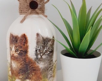 Cat design decoupaged bud vase,cat vase, cat flower vase, small decoupage vase, cat gift,  kitten gift, cat birthday gift, cute kittens