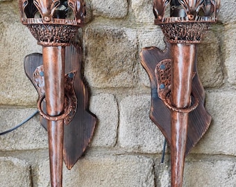 Aplique de pared de hierro forjado a mano, iluminación gótica medieval, decoración de castillo de hierro forjado.