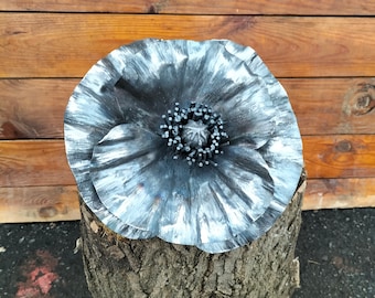 Fiori fatti a mano, fiore di papavero forgiato / Scultura in metallo fatta a mano / Regalo di anniversario in ferro