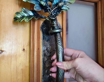Hand-Forged Oak Leaf Door Handle – Rustic Acorn Iron Pull