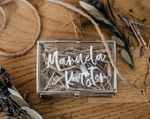 Ringbox made of glass in silver -individually labelled-