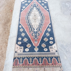 Handmade Oushak Runner Rug: Vintage Wool Boho Style 3x9.5 Runner