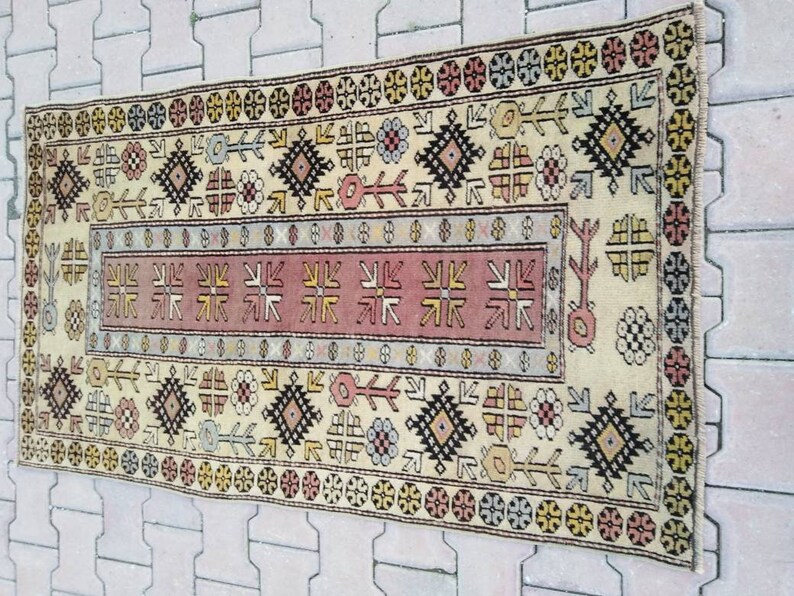 FREE SH\u0130PP\u0130NG!! Vintage rug turkish hand made rug anatol\u0131an rug 2.8\u00d74.4 feet