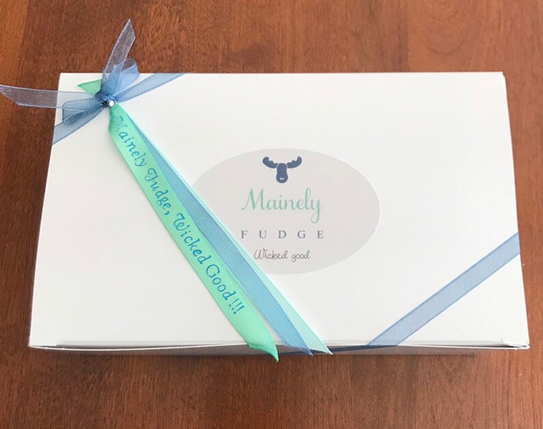 White gift box /& tissue paper