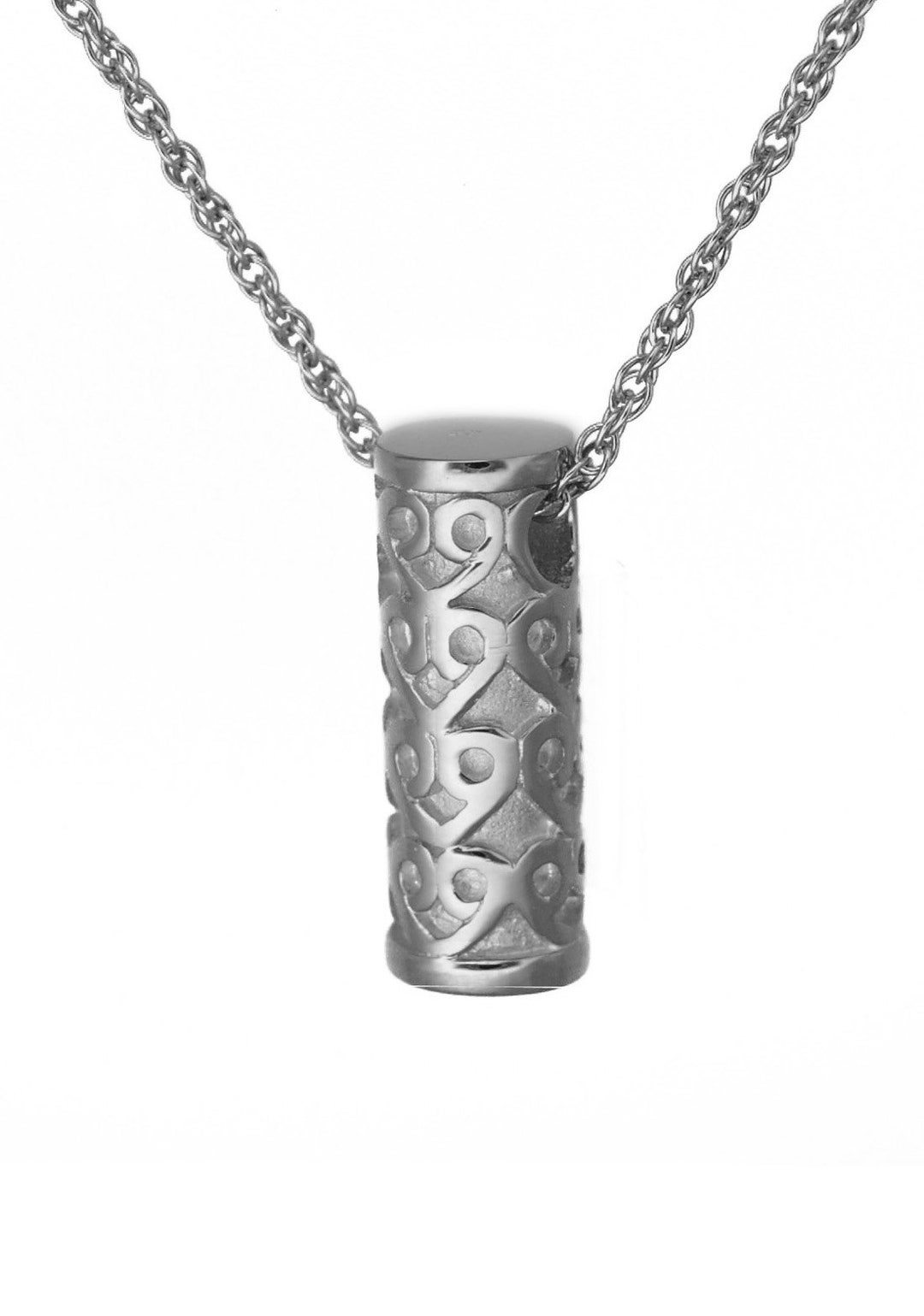 Collana con urna celtica a forma di cuore, con ciondolo a