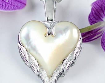 Cremation Heart Mother of Pearl Urn Memorial Pendant Urn