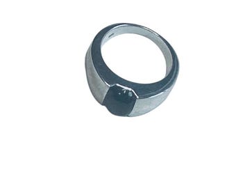 Cremation Ring Urn ash ring with Onyx