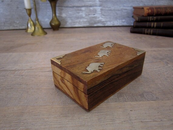 Vintage Wooden Jewelery Box with silver Elefants,… - image 8
