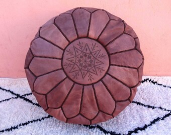 Pouf en cuir marocain fourré au chocolat - Pouf beige - Repose-pieds ottoman - Pouf en cuir naturel - Pouf fait main au sol