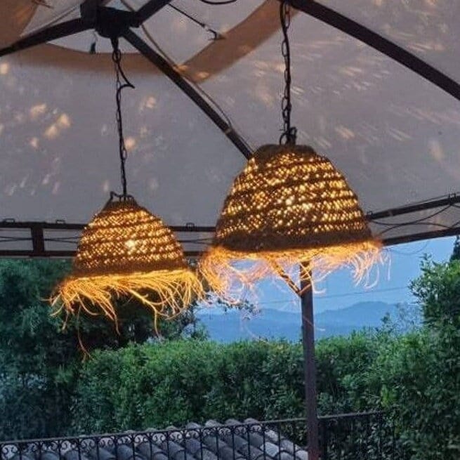 Boho Pendelleuchte aus Naturfaser - Handgefertigte leichte Pendelleuchte - Doumkugel Pendelleuchte in Esparto mit Fransen - Halfa Faser Pendelleuchte