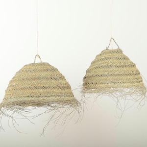 Boho suspension in natural fiber - Handmade light suspension - Doum ball suspension in esparto with fringes - Halfa fiber suspension