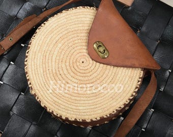 Round Woven Raffia Bag with Leather - boho crossbody bag with Adjustable Strape