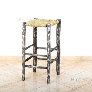 Handmade Vintage Style Wooden Bar Chair - High Barstool in raw wood and palm leaves