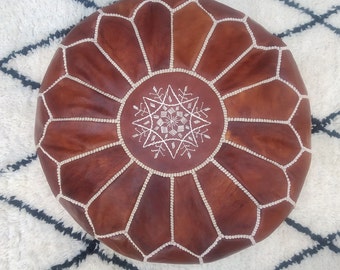 Gestopfter marokkanischer Sitzpouf Farbe Braun Farbe - decor home - Ottomans Poufs - Fußhocker Poufs - 100% Handarbeit - Leder Sitzpouf