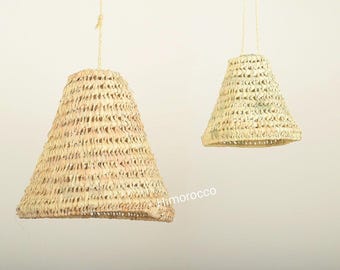 Braided pendant lamp in natural palm fiber - Suspension en osier