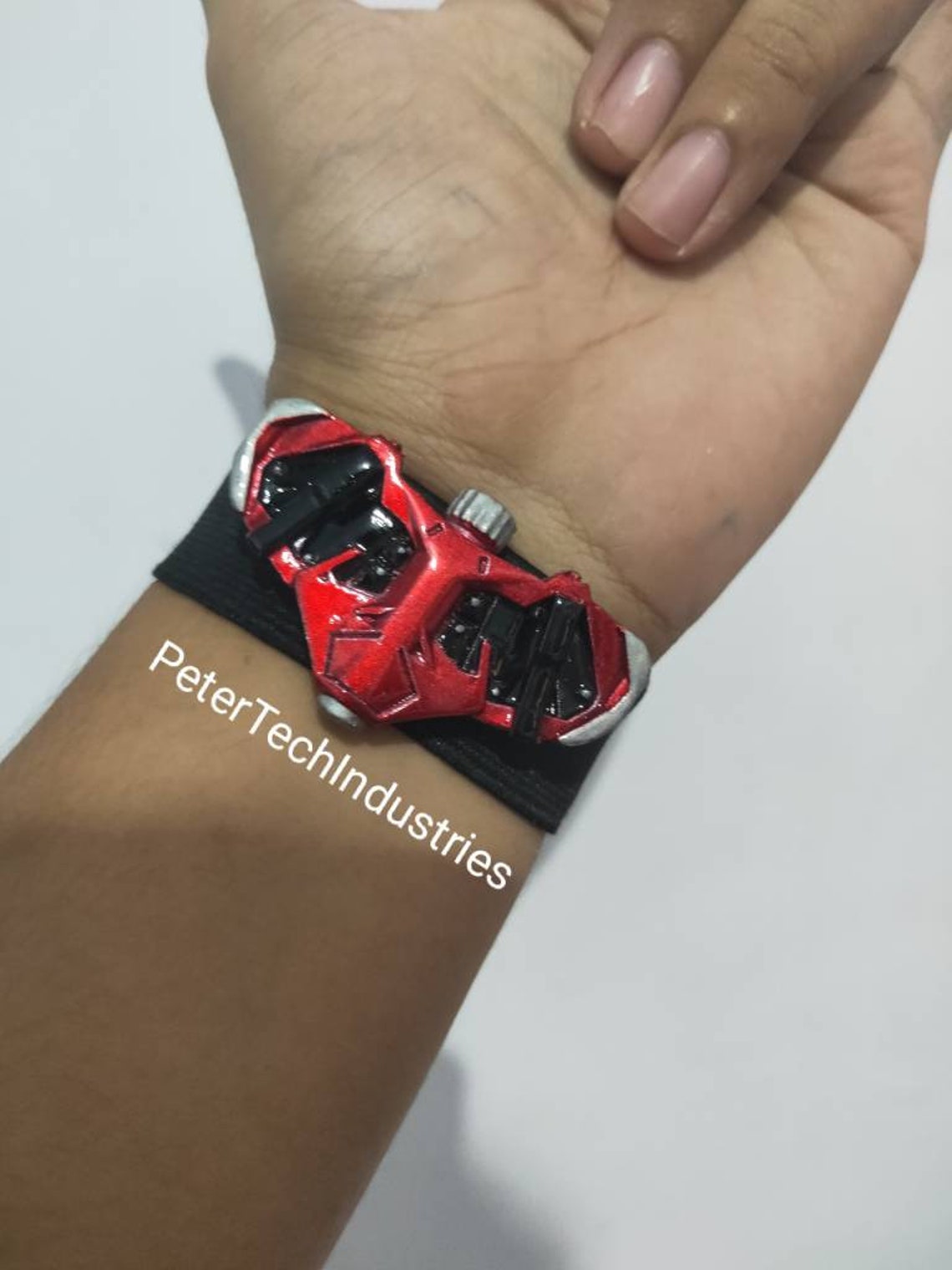 Webshooters Spiderman PS4 Game Insomniac Games Metallic Red Version 2X webshooters-spiderman-ps4-game-insomniac-games-metallic-red-version-2x
