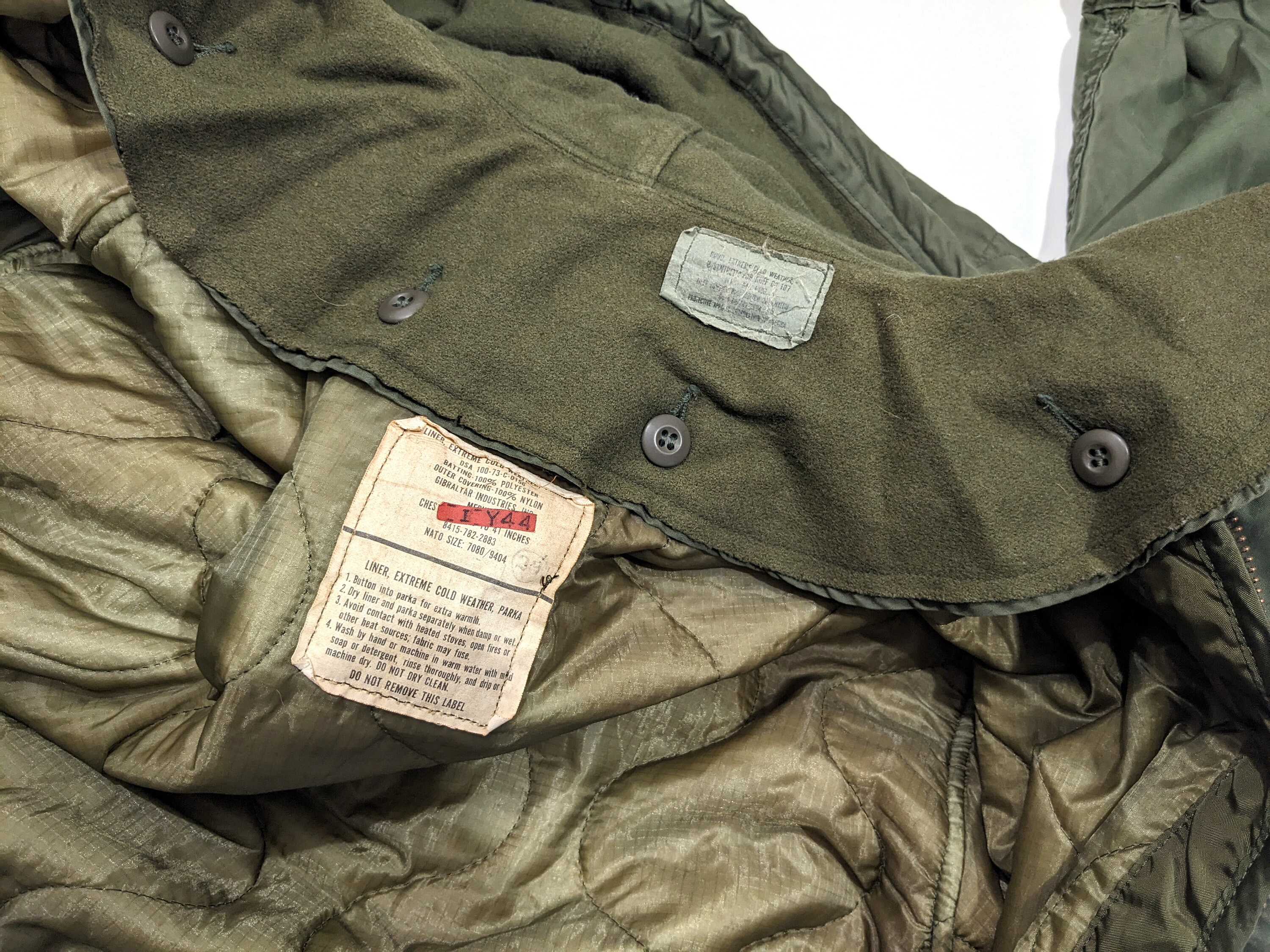 Vintage 80s US Army M65 Fishtail Parka Extreme Cold Weather Vintage 80s US Army M65 Fishtail Parka Extreme Cold Weather