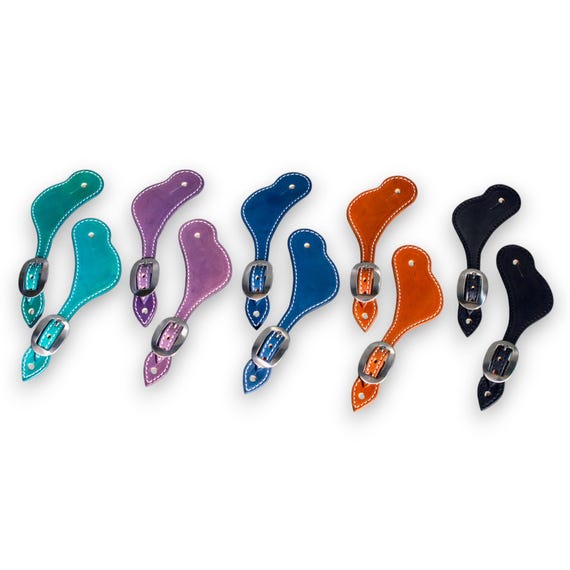 Spur straps made of leather, sewn around