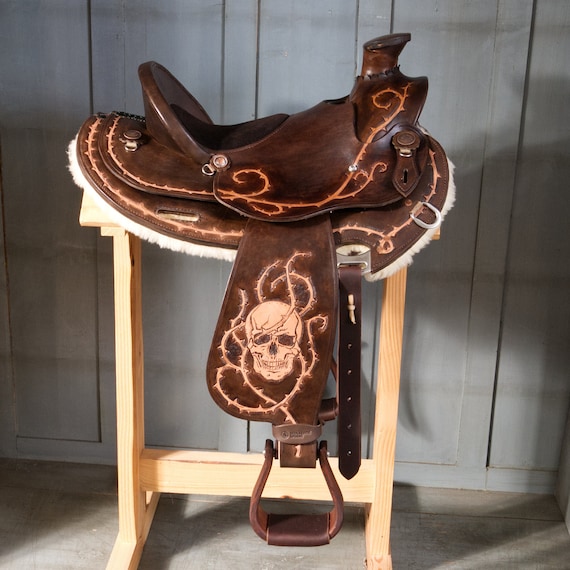 Custom quality handmade western saddle Wade with wooden tree