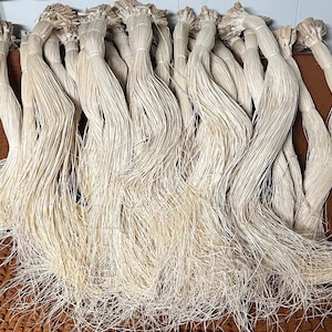 Dried white coconut leaves (Niau, Rito)