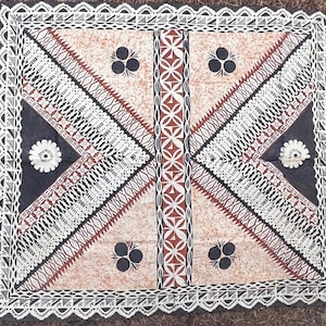 Authentic designed fijian tapa cloth from paper mulberry tree