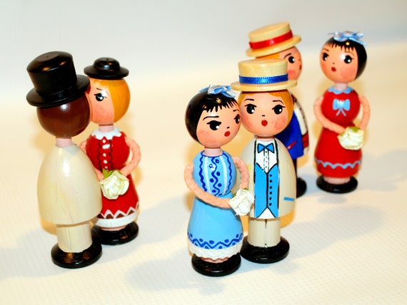 kissing dolls magnetic