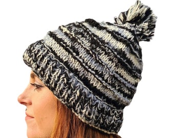 Commerce équitable « Grey Skies » Wool Bobble Hat (Fleece Lined)