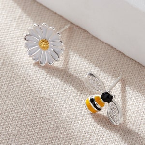 Bee line jewelry store
