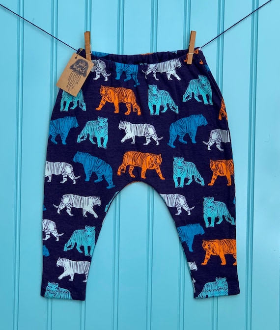 100/% Organic Cotton Baby/'s Light Blue Shorts 18-24 months Brand New