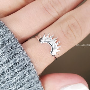 Silver Starburst Ring, Sunrise Ring, Silver Sunrise Ring, Delicate Silver Band, Geometric Jewelry, Geometric Ring, Star Jewelry, Sun Ring