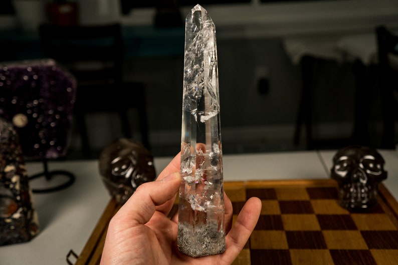 Quartz Rainbows Crystal Point Ethical Quartz Generator Water Clear AA White Quartz Crystal Quartz Obelisk Damage Free 0.7lb 8.0in