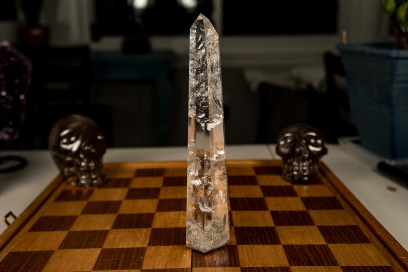 Quartz Rainbows Crystal Point Ethical Quartz Generator Water Clear AA White Quartz Crystal Quartz Obelisk Damage Free 0.7lb 8.0in