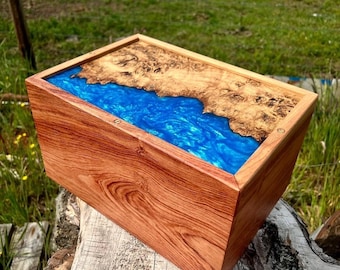 Custom Handcrafted Wood and Resin Box, Jewellery Box, Keepsake Box, Watch Box, casket for ashes, wooden casket, urn