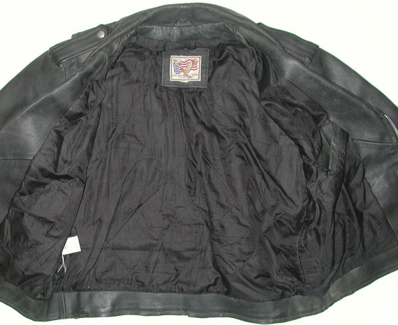 Men's Black Leather Motorcycle Biker Jacket - image 5