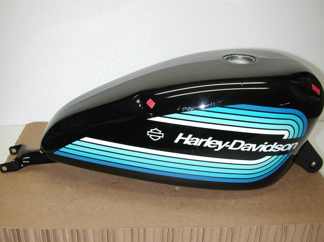 Harley-Davidson 燃料タンク 黒/青 ストライプ il_1080xN.3801091647_nn6h.jpg