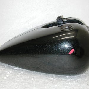 Harley Davidson FXR Fxrs Low Rider DYNA- Super Glide OEM 61026-92A Fuel Gas Tank