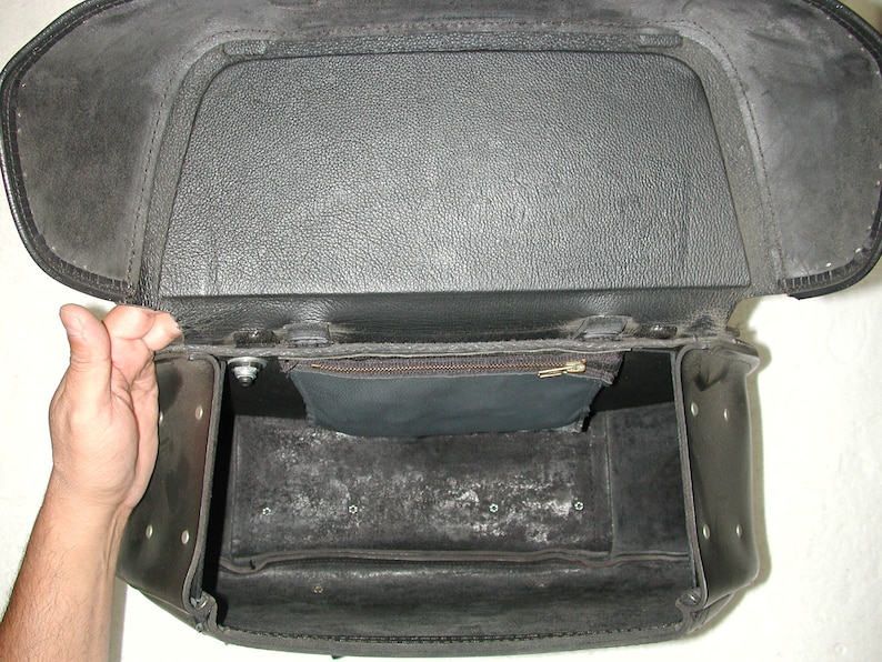 HARLEY DAVIDSON Softail Sportster DYNA Leather Quick Release Saddlebags