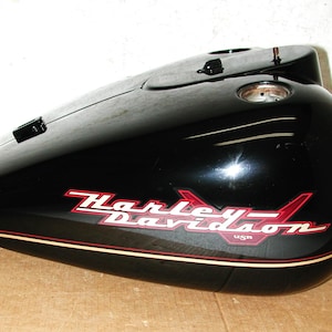 Harley Davidson Road King FLHR 1998-2002 OEM 61225-98 Vivid Black Fuel Gas Tank