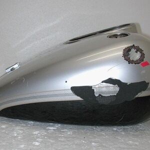 Harley Davidson Road King FLHRI 2003 Anniversary OEM 61268-03 Fuel Gas Tank