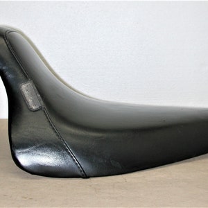 Le Pera Bare Bone Solo LX-007 For Harley Davidson Softail 00-05 Motorcycle Seat