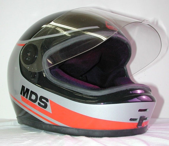 1980s Vintage Motorcycle Helmet: Size US 7 1/2 - Etsy Israel 1980s Vintage Motorcycle Helmet: Size US 7 1/2 - Etsy Israel