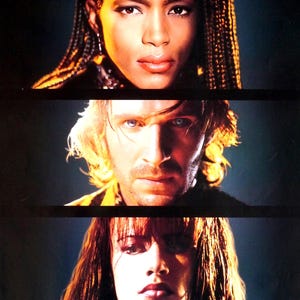 Strange Days-An Original Vintage Movie Poster of Kathryn Bigelow&#39;s Sci-Fi Thriller with Ralph Fiennes, Angela Bassett and Juliette Lewis