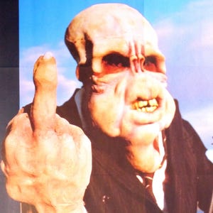 Bad Taste-Original Vintage Spanische Film Poster von Peter Jackon's Alien Invasion Komödie mit Craig Smith, Dean Lawrie und leckeren Hamburgern