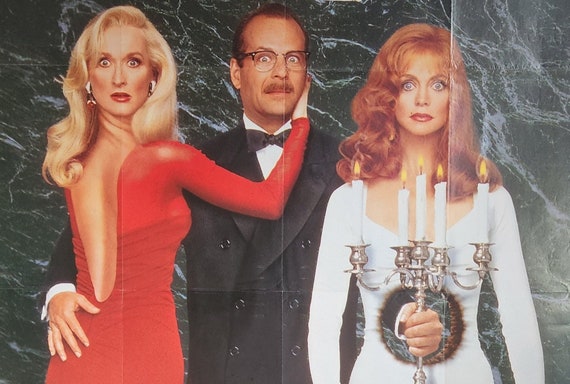 goldie hawn red dress death becomes her To celebrate Halloween month, we kicked off with Death Becomes Her. It's  great fun. Because Goldie Hawn and Meryl Streep are so funny and talented,  you often forget how gorgeous they are